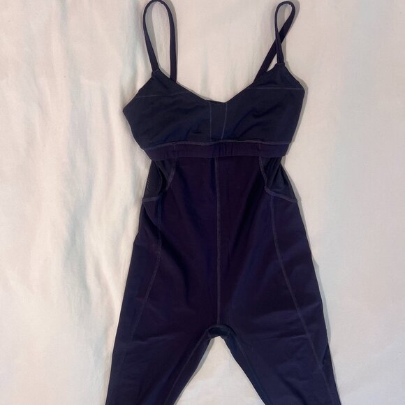 Lululemon Exquisite Onesie Jumpsuit in Black Grape size 6 - Picture 5 of 16